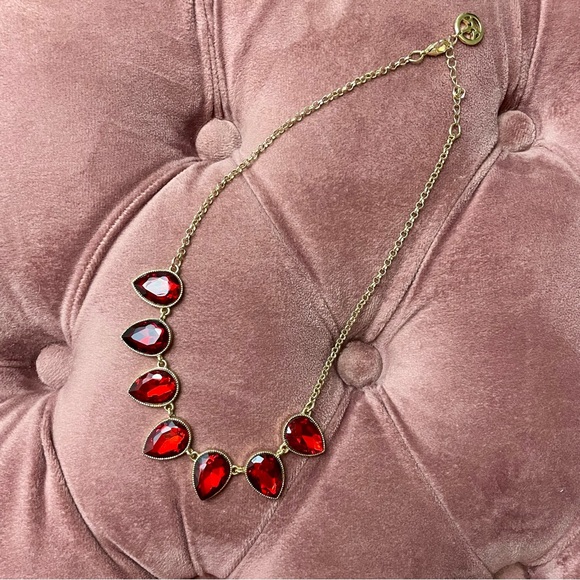 Red Statement Neclace - Picture 1 of 1